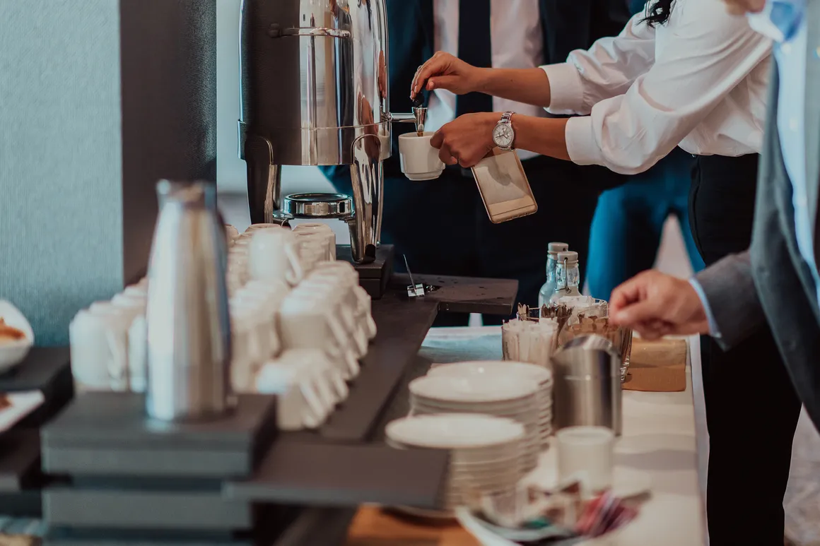Oskar Davidson Catering – Kaffee- und Tee-Service für Tagungen